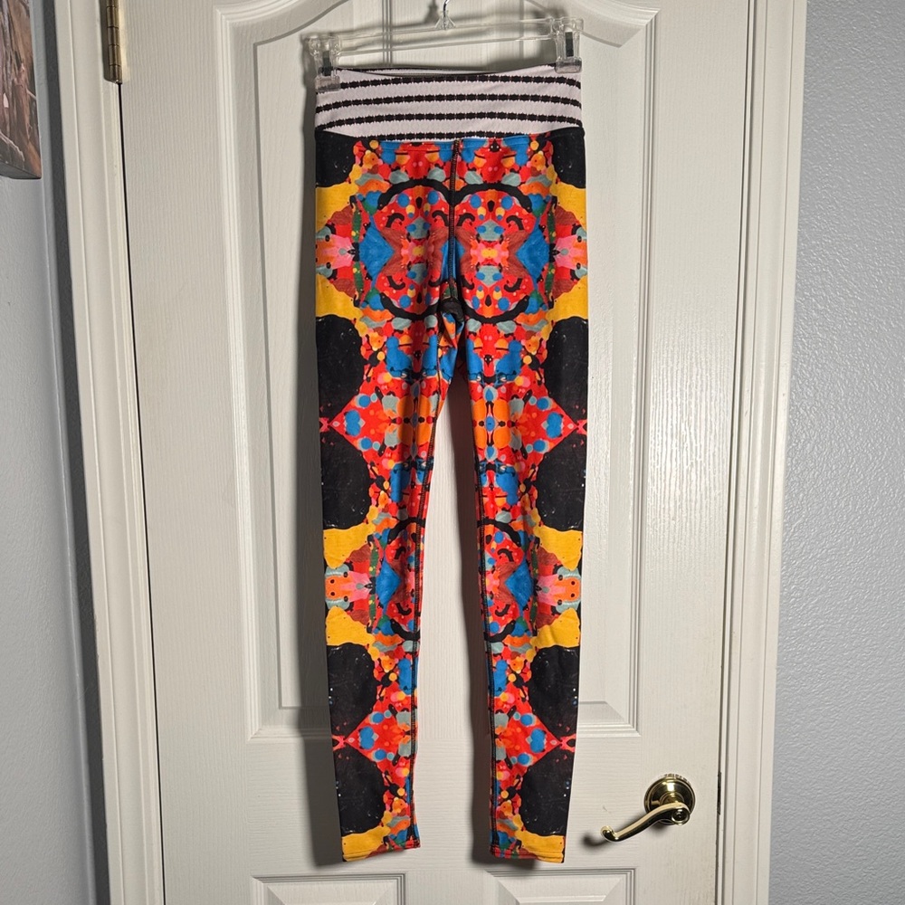 Multicolor Geometric Print Leggings - Bold Pattern